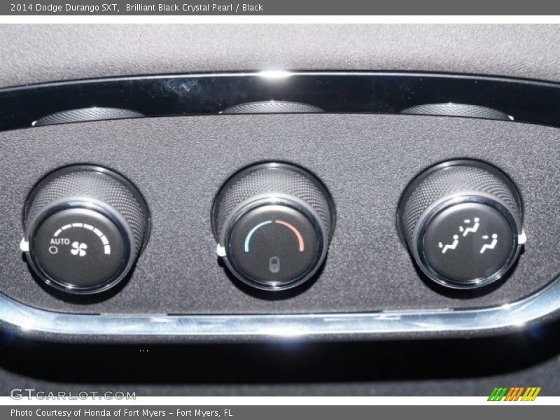 Brilliant Black Crystal Pearl / Black 2014 Dodge Durango SXT