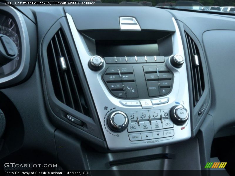 Summit White / Jet Black 2015 Chevrolet Equinox LS