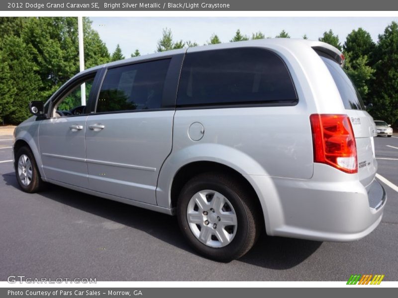 Bright Silver Metallic / Black/Light Graystone 2012 Dodge Grand Caravan SE