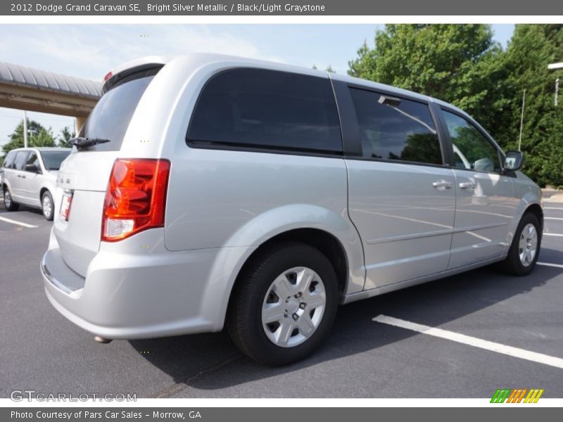Bright Silver Metallic / Black/Light Graystone 2012 Dodge Grand Caravan SE