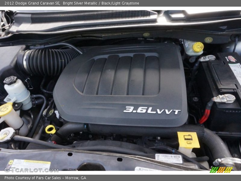 Bright Silver Metallic / Black/Light Graystone 2012 Dodge Grand Caravan SE