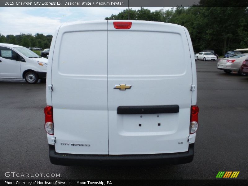 Designer White / Medium Pewter 2015 Chevrolet City Express LS