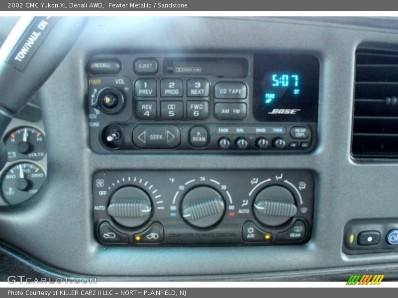 Pewter Metallic / Sandstone 2002 GMC Yukon XL Denali AWD