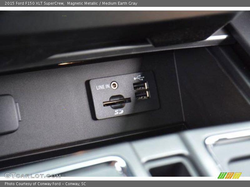 Magnetic Metallic / Medium Earth Gray 2015 Ford F150 XLT SuperCrew