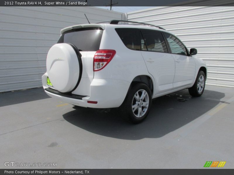Super White / Sand Beige 2012 Toyota RAV4 I4