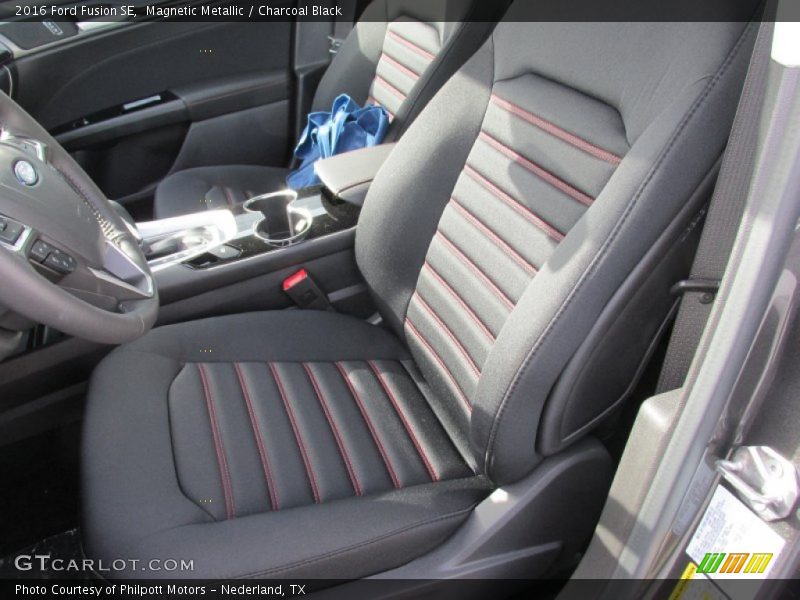 Magnetic Metallic / Charcoal Black 2016 Ford Fusion SE