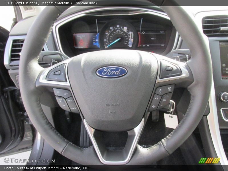 Magnetic Metallic / Charcoal Black 2016 Ford Fusion SE