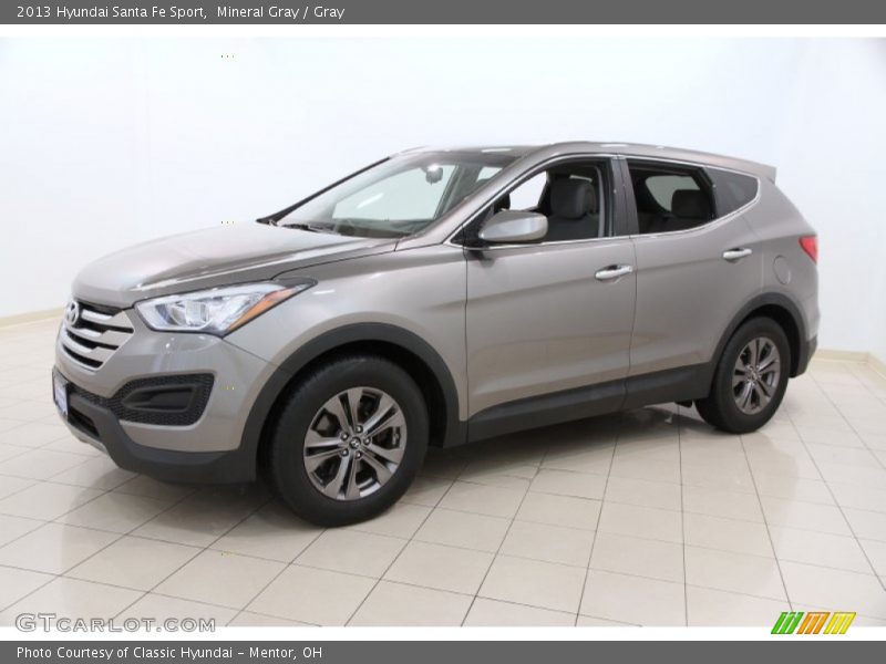 Front 3/4 View of 2013 Santa Fe Sport