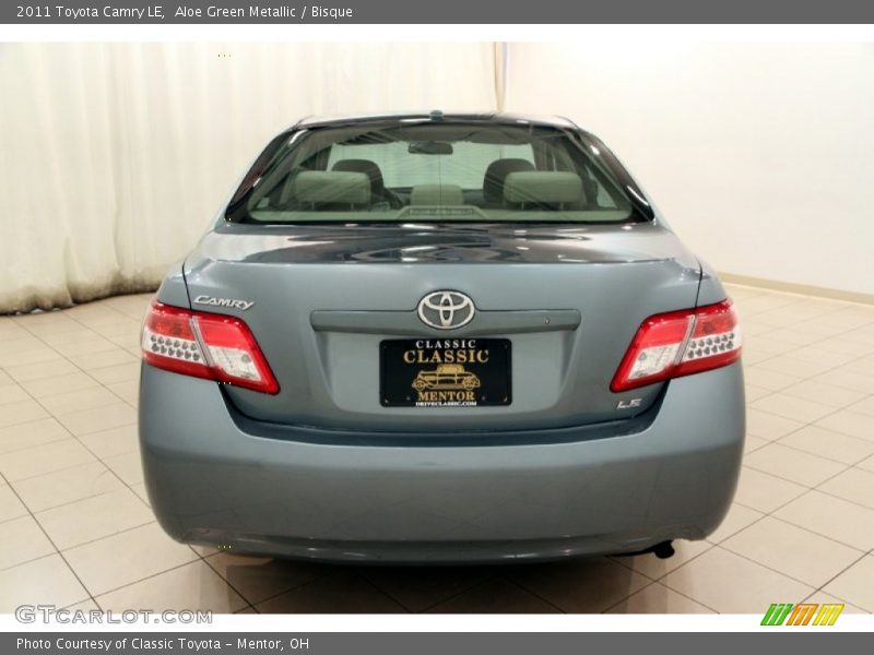 Aloe Green Metallic / Bisque 2011 Toyota Camry LE