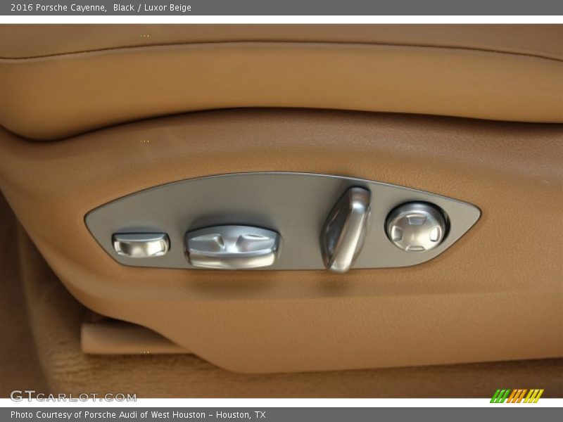 Black / Luxor Beige 2016 Porsche Cayenne