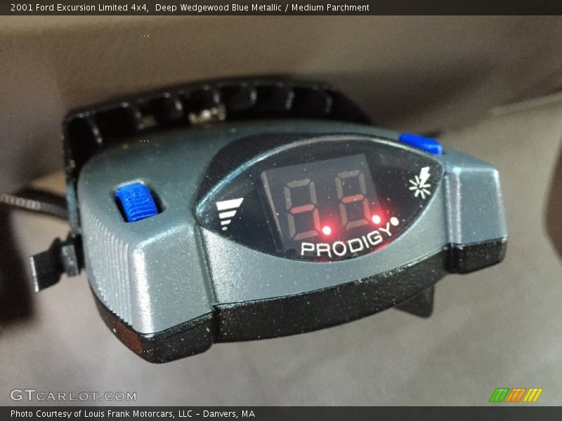 Deep Wedgewood Blue Metallic / Medium Parchment 2001 Ford Excursion Limited 4x4