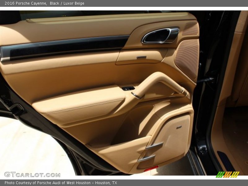 Black / Luxor Beige 2016 Porsche Cayenne