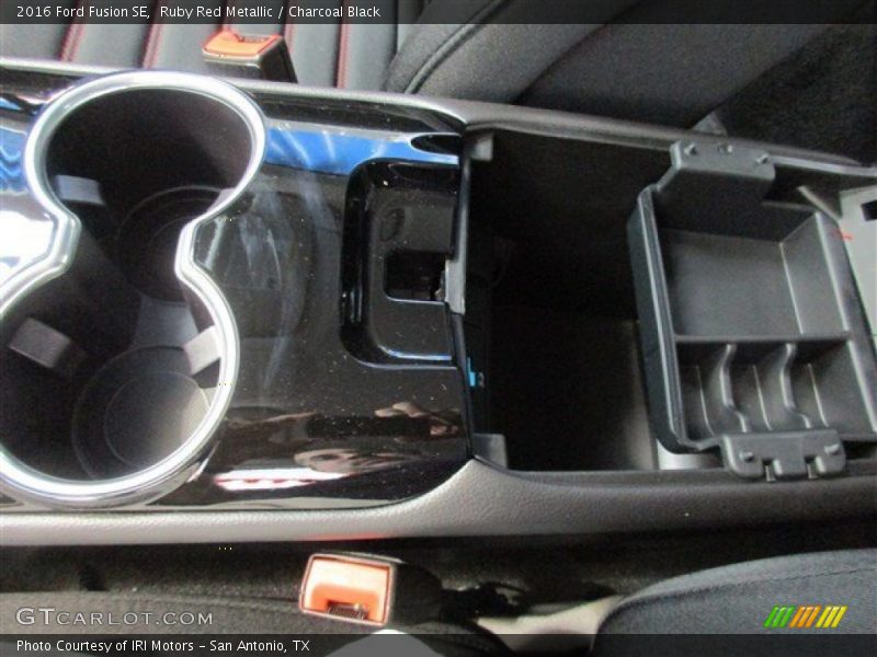 Ruby Red Metallic / Charcoal Black 2016 Ford Fusion SE