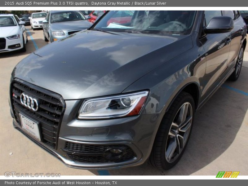 Daytona Gray Metallic / Black/Lunar Silver 2015 Audi SQ5 Premium Plus 3.0 TFSI quattro