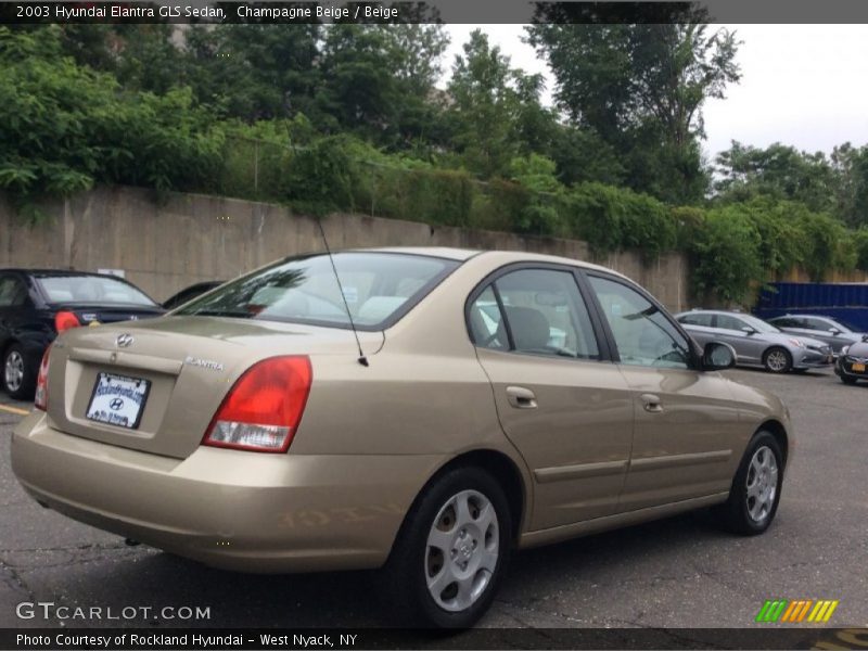 Champagne Beige / Beige 2003 Hyundai Elantra GLS Sedan