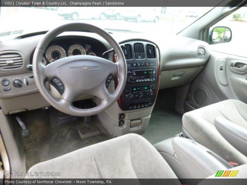 Champagne Pearl / Sandstone 2001 Chrysler Town & Country LXi