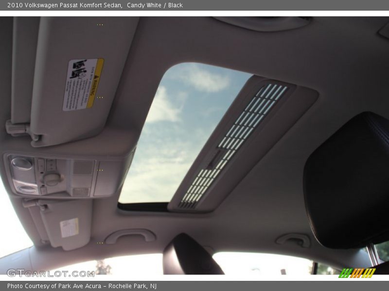 Candy White / Black 2010 Volkswagen Passat Komfort Sedan