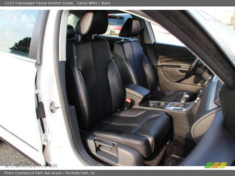 Candy White / Black 2010 Volkswagen Passat Komfort Sedan