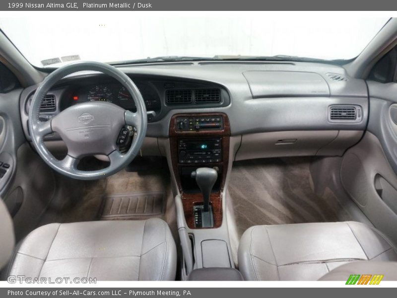 Platinum Metallic / Dusk 1999 Nissan Altima GLE