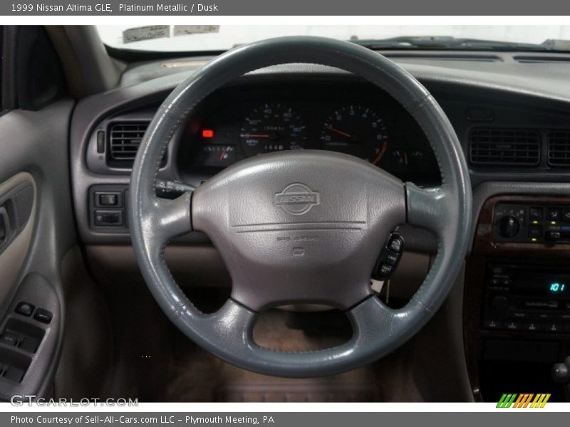 Platinum Metallic / Dusk 1999 Nissan Altima GLE