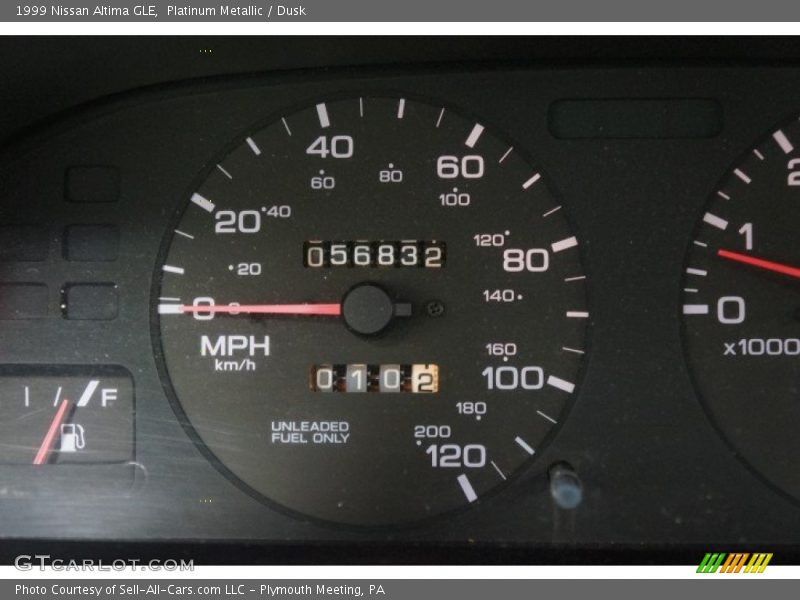 Platinum Metallic / Dusk 1999 Nissan Altima GLE