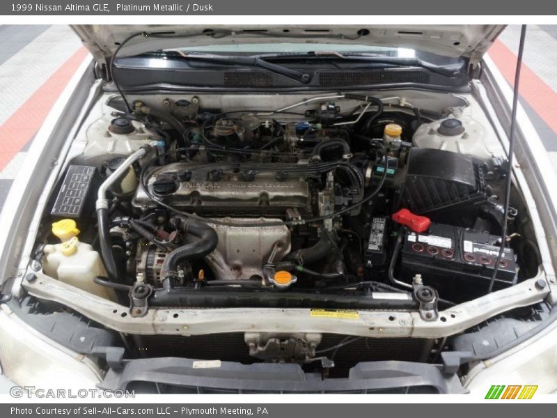 Platinum Metallic / Dusk 1999 Nissan Altima GLE