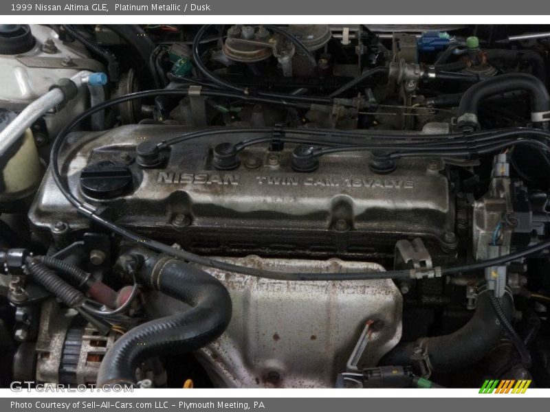 Platinum Metallic / Dusk 1999 Nissan Altima GLE