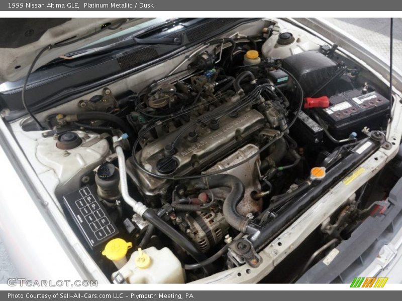 Platinum Metallic / Dusk 1999 Nissan Altima GLE