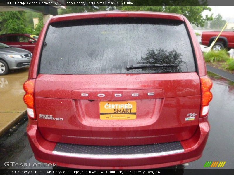 Deep Cherry Red Crystal Pearl / R/T Black 2015 Dodge Grand Caravan R/T