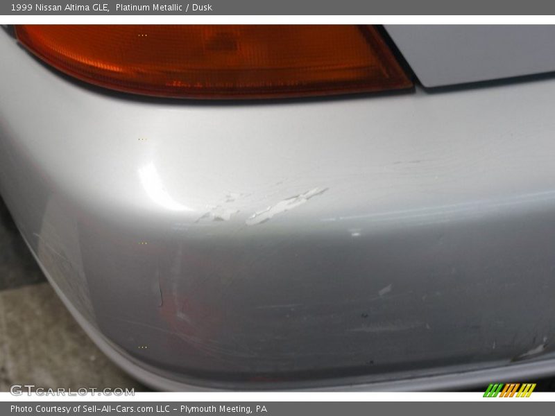 Platinum Metallic / Dusk 1999 Nissan Altima GLE