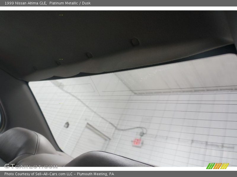 Platinum Metallic / Dusk 1999 Nissan Altima GLE