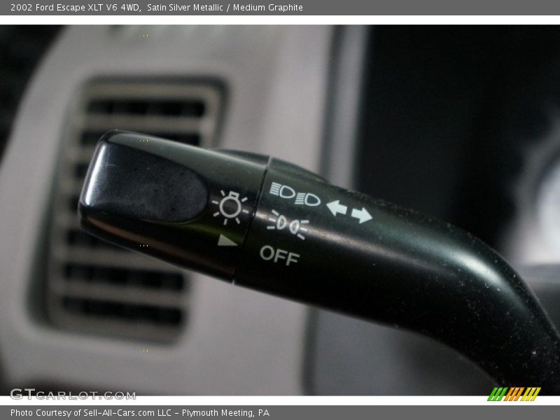 Satin Silver Metallic / Medium Graphite 2002 Ford Escape XLT V6 4WD
