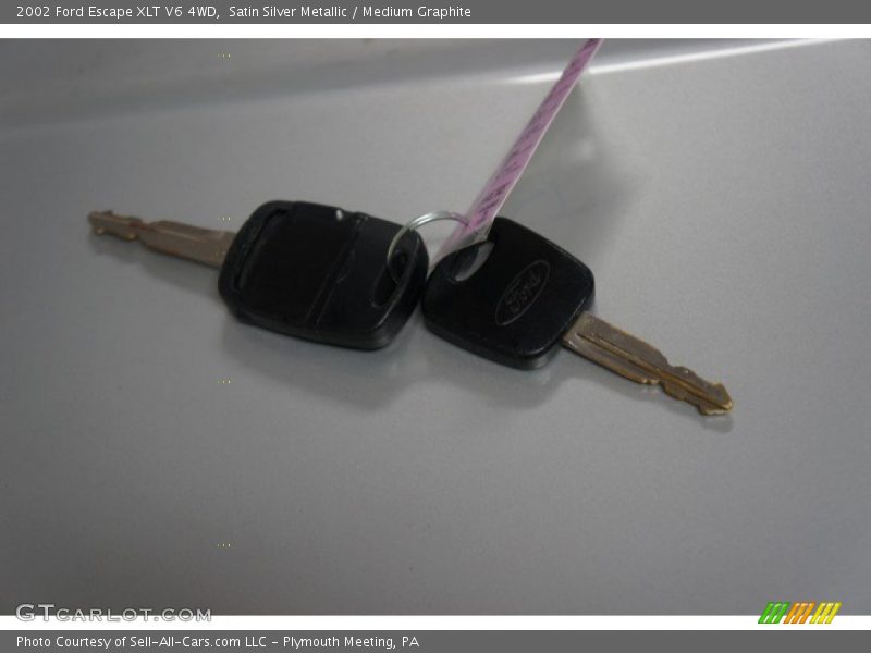 Satin Silver Metallic / Medium Graphite 2002 Ford Escape XLT V6 4WD