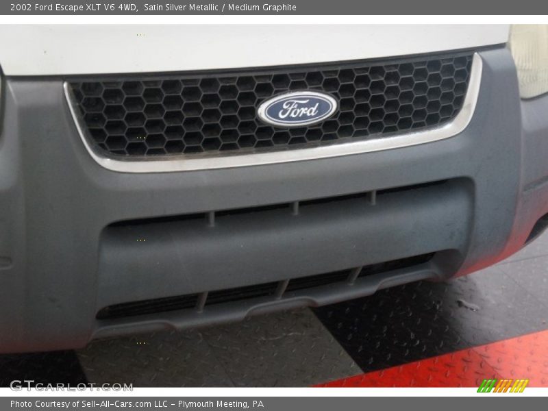 Satin Silver Metallic / Medium Graphite 2002 Ford Escape XLT V6 4WD