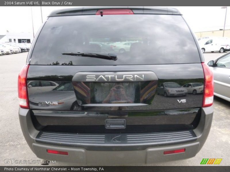Black Onyx / Gray 2004 Saturn VUE V6