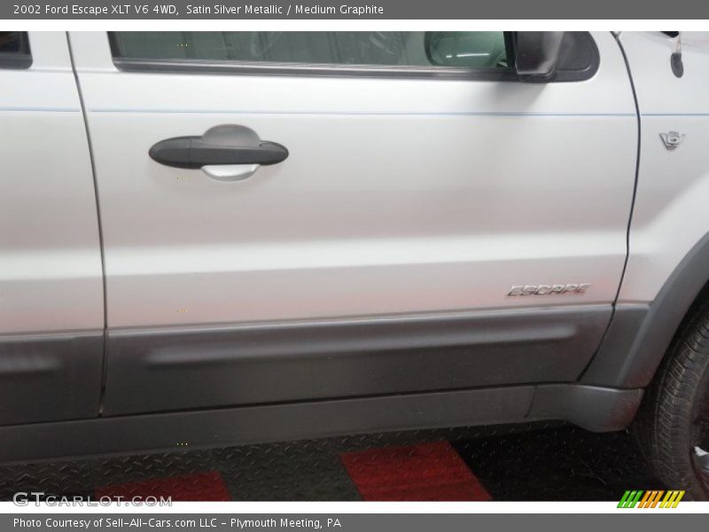 Satin Silver Metallic / Medium Graphite 2002 Ford Escape XLT V6 4WD