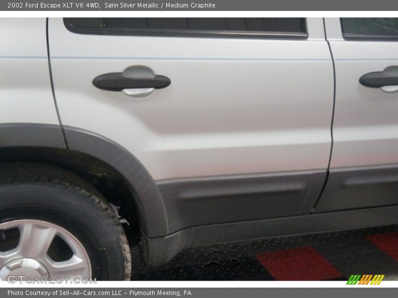 Satin Silver Metallic / Medium Graphite 2002 Ford Escape XLT V6 4WD
