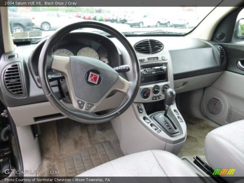Black Onyx / Gray 2004 Saturn VUE V6