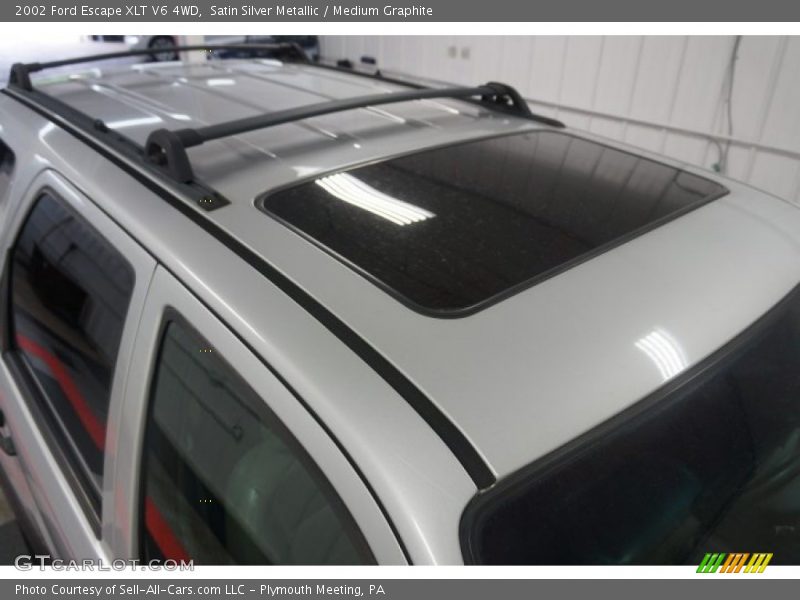 Satin Silver Metallic / Medium Graphite 2002 Ford Escape XLT V6 4WD
