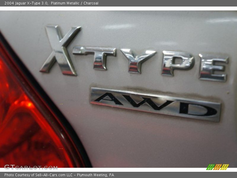 Platinum Metallic / Charcoal 2004 Jaguar X-Type 3.0