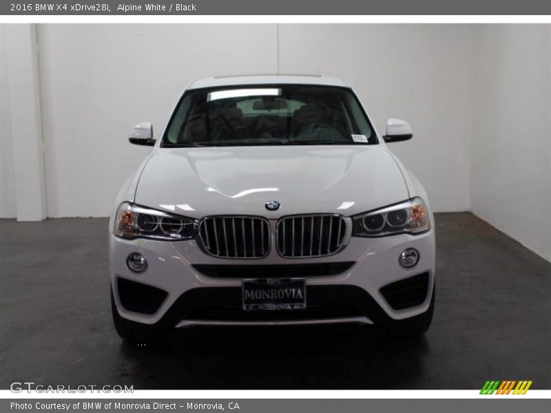 Alpine White / Black 2016 BMW X4 xDrive28i