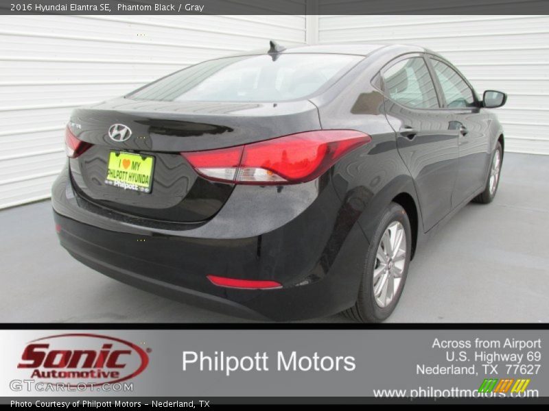 Phantom Black / Gray 2016 Hyundai Elantra SE