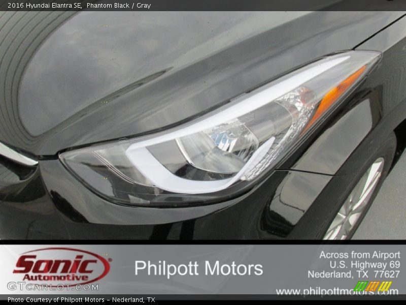 Phantom Black / Gray 2016 Hyundai Elantra SE