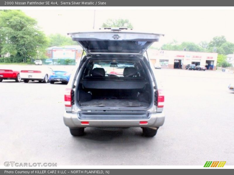 Sierra Silver Metallic / Slate 2000 Nissan Pathfinder SE 4x4