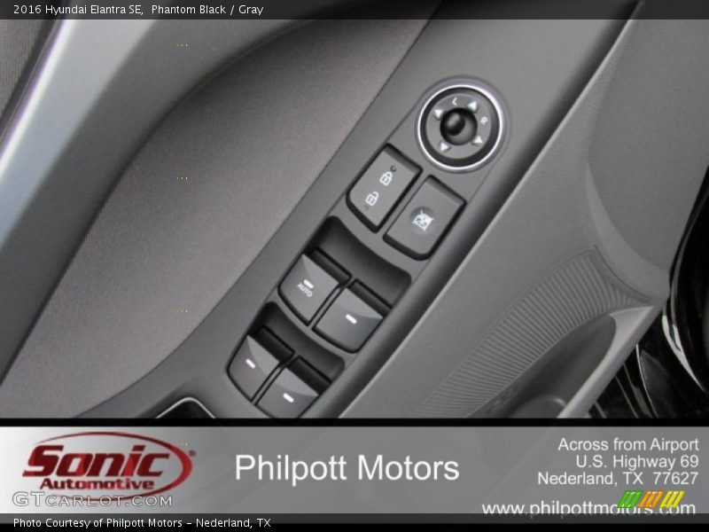 Phantom Black / Gray 2016 Hyundai Elantra SE