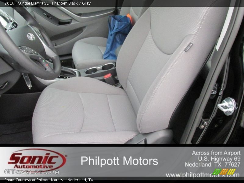 Phantom Black / Gray 2016 Hyundai Elantra SE