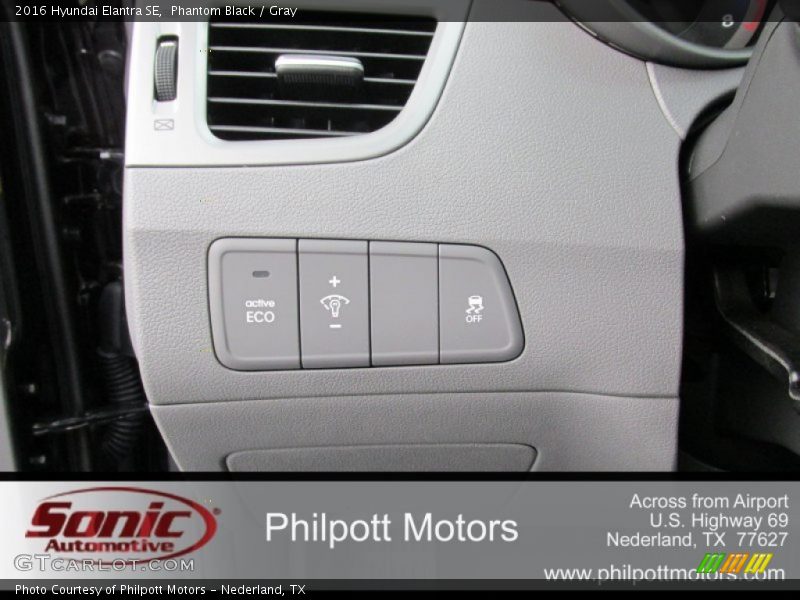 Phantom Black / Gray 2016 Hyundai Elantra SE