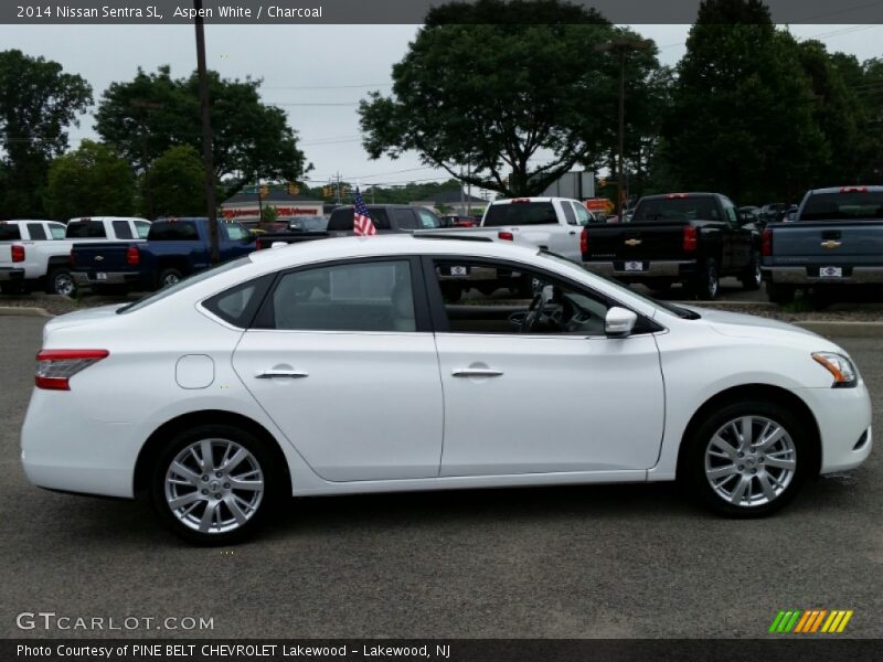 Aspen White / Charcoal 2014 Nissan Sentra SL