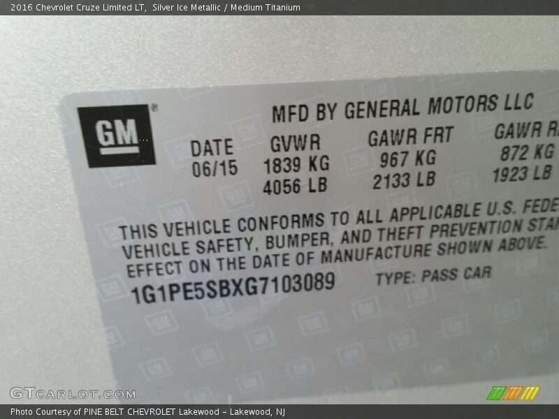 Silver Ice Metallic / Medium Titanium 2016 Chevrolet Cruze Limited LT