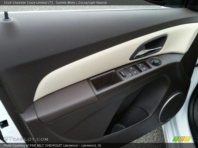 Door Panel of 2016 Cruze Limited LTZ